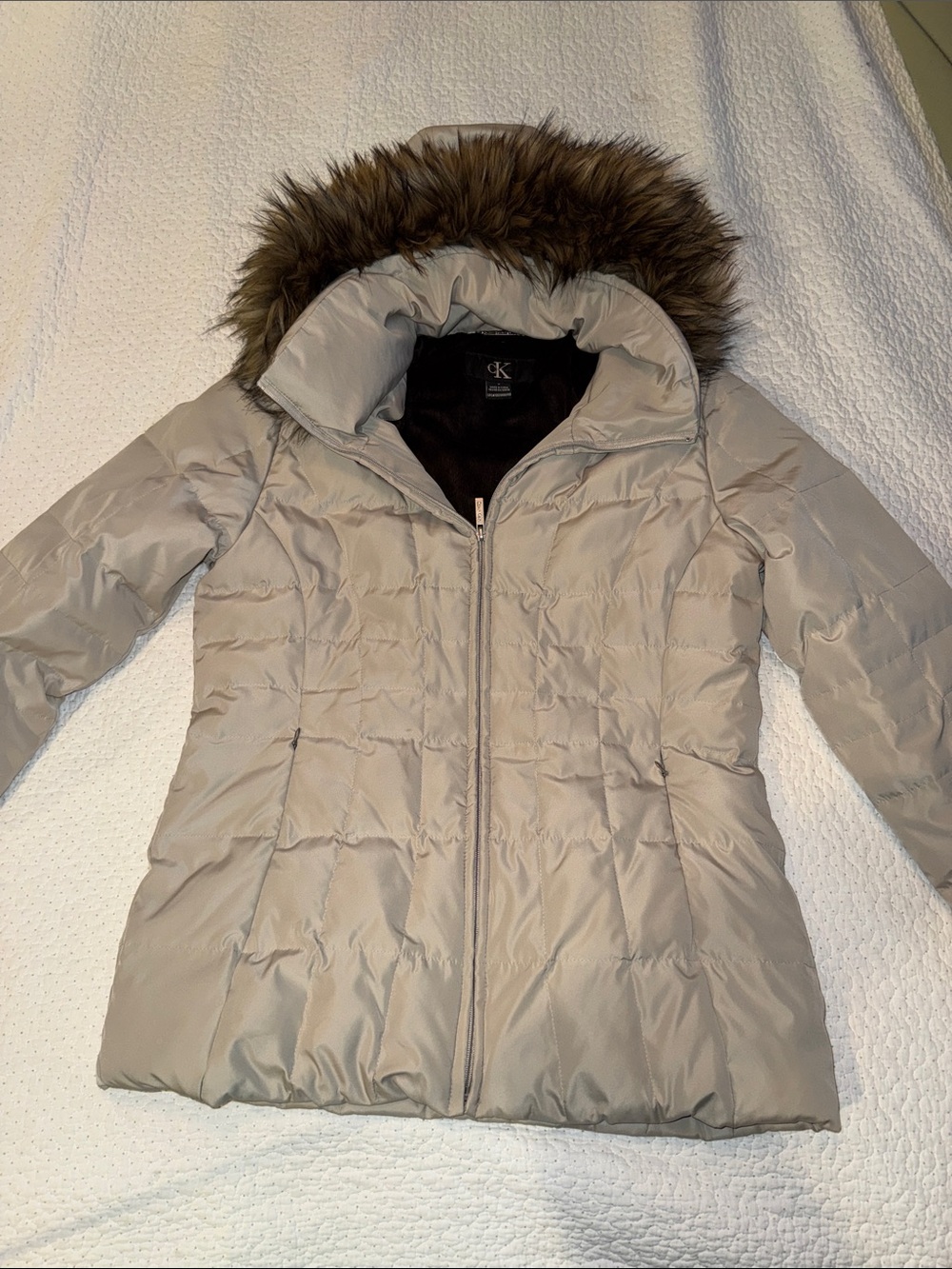 Calvin Klein Women's Beige Puffer Jacket with Faux Fur Trim Hood